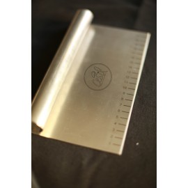 STAİNLESS STEEL DOUGH SCRAPER 22 CM